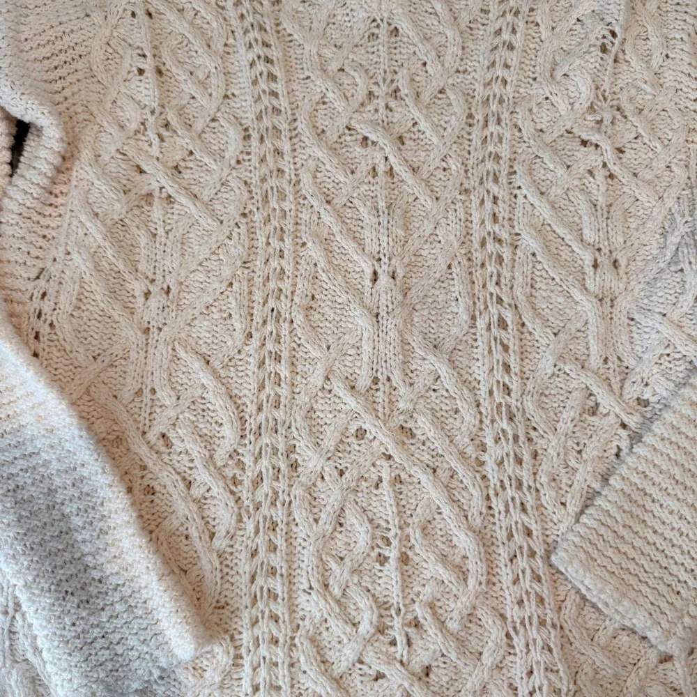 Free People Cream Cable Knit Distressed V Neck Pullover‎ Sweater - Picture 2 of 6